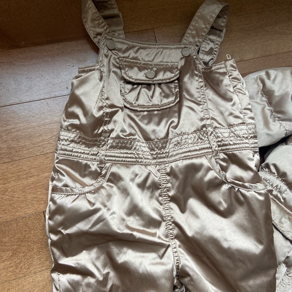 Snowsuit - Picture 2 of 3